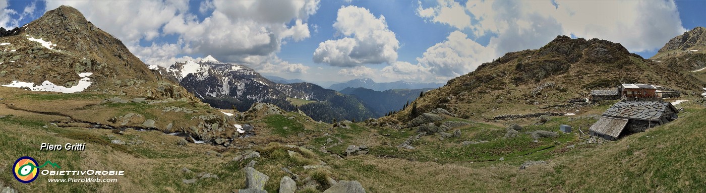 73 Scendendo dal Bivacco Zamboni (2007 m) al Rif. Balicco (1995 m).jpg